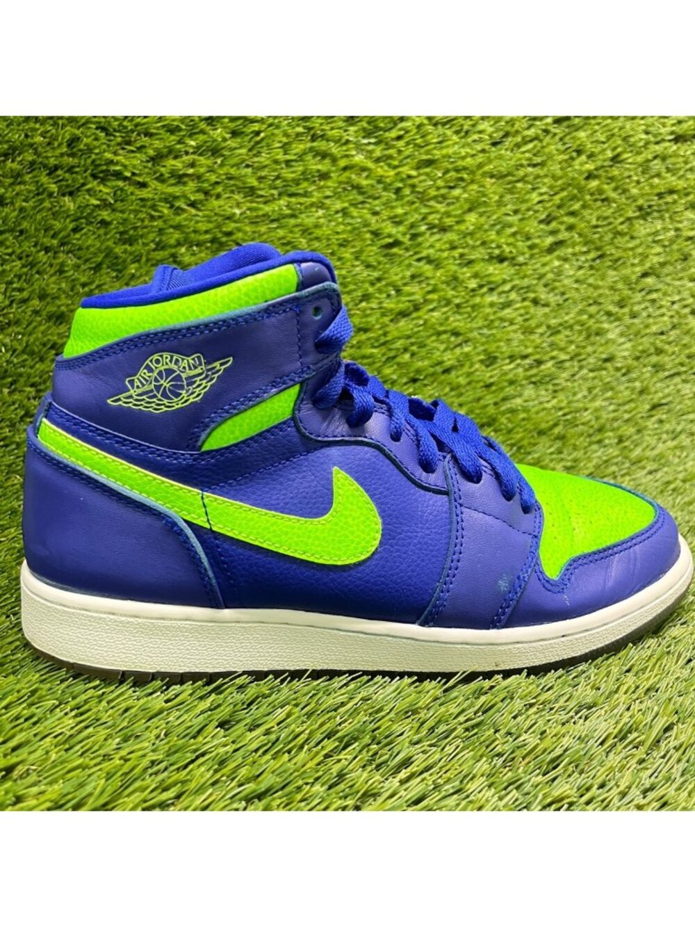 Nike Air Jordan 1 Retro High Boys Size 7Y Blue Green Athletic Shoes Sneakers